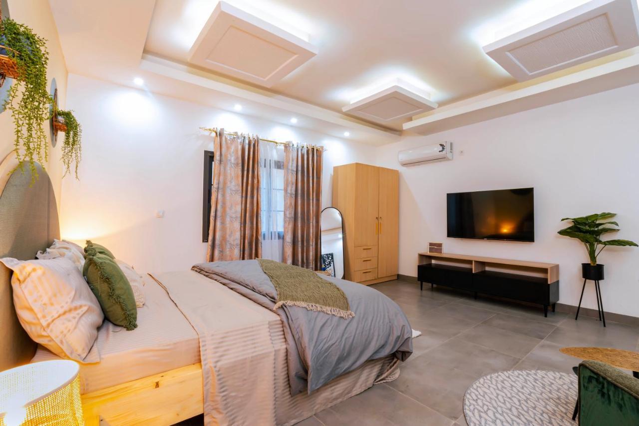 דקר Lighthouse Signature Suites מראה חיצוני תמונה