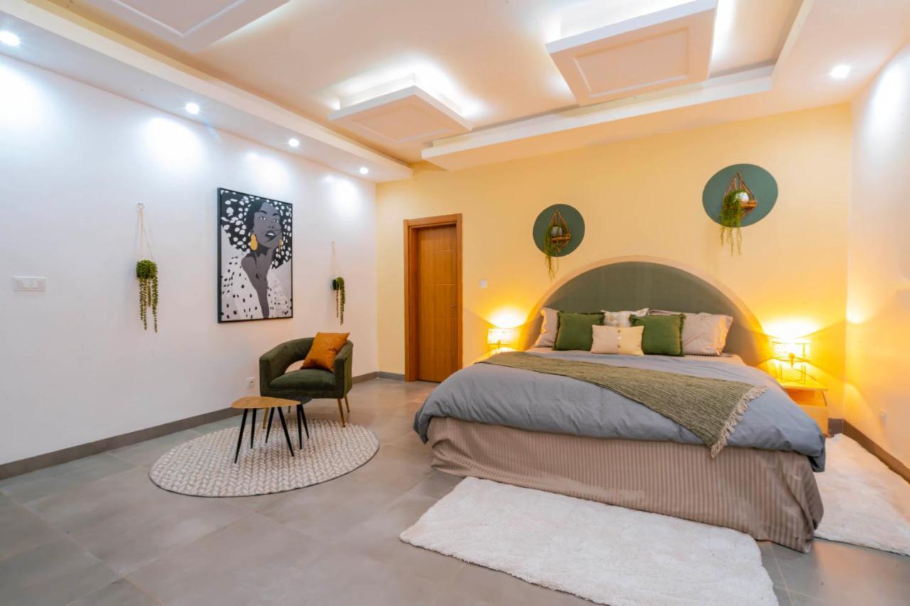 דקר Lighthouse Signature Suites מראה חיצוני תמונה