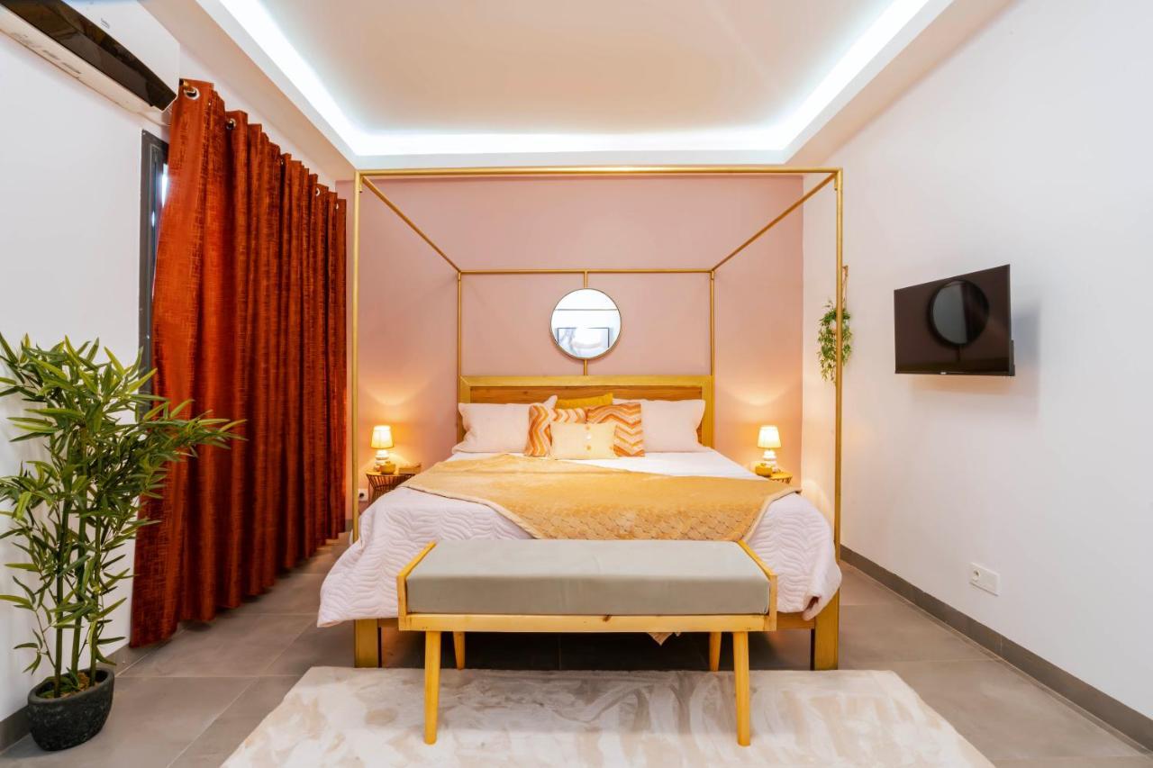 דקר Lighthouse Signature Suites מראה חיצוני תמונה