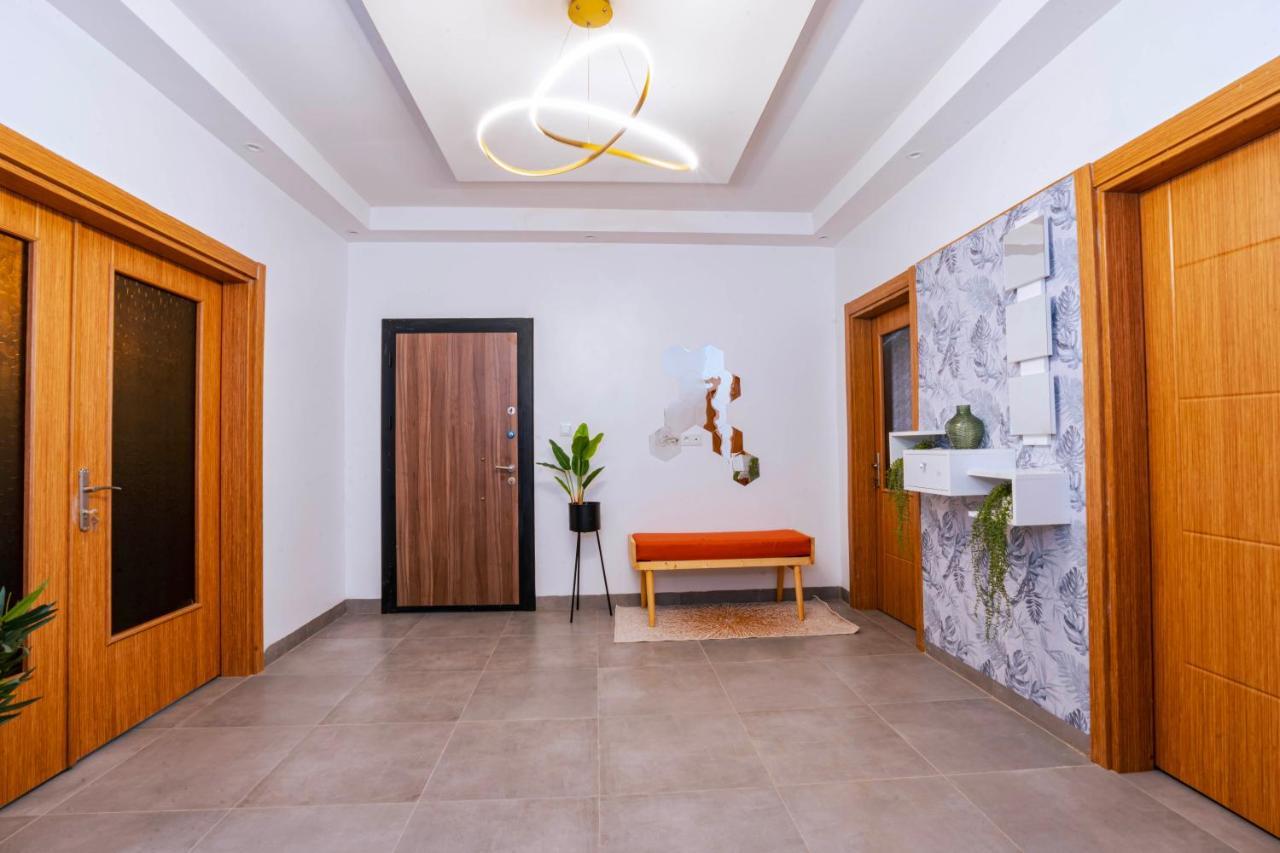 דקר Lighthouse Signature Suites מראה חיצוני תמונה