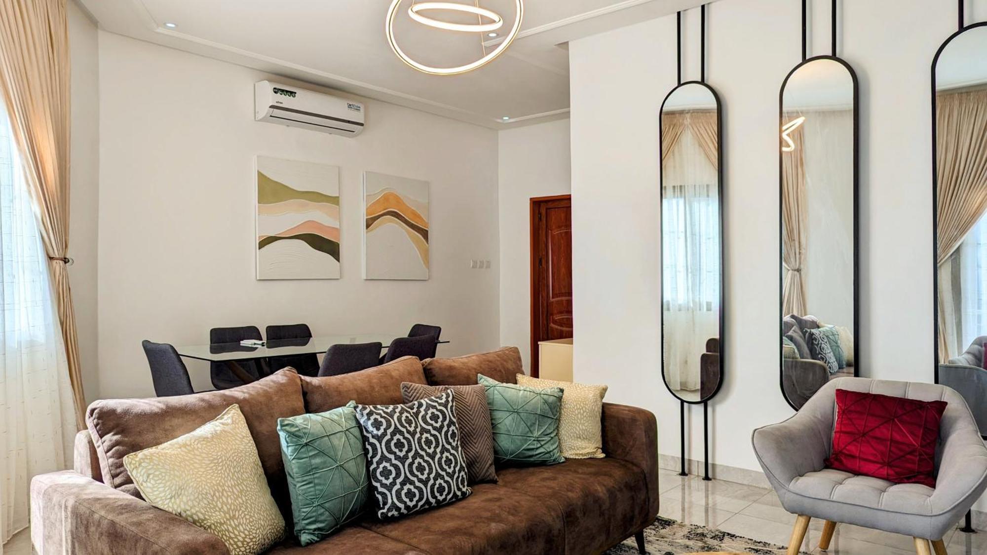 דקר Lighthouse Signature Suites מראה חיצוני תמונה
