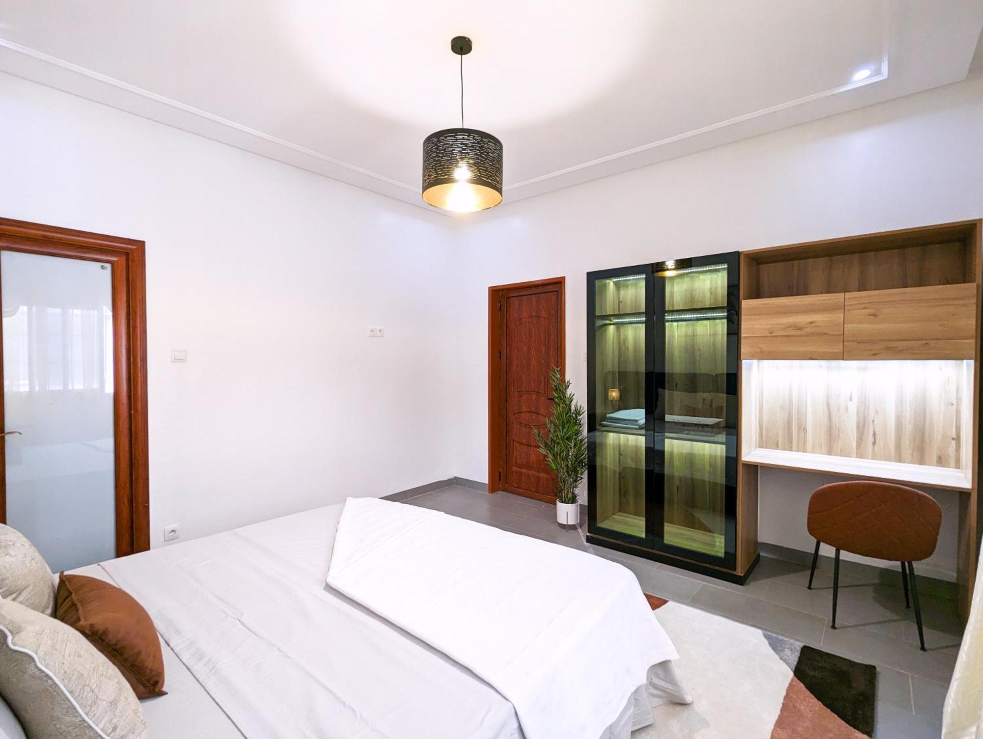 דקר Lighthouse Signature Suites מראה חיצוני תמונה