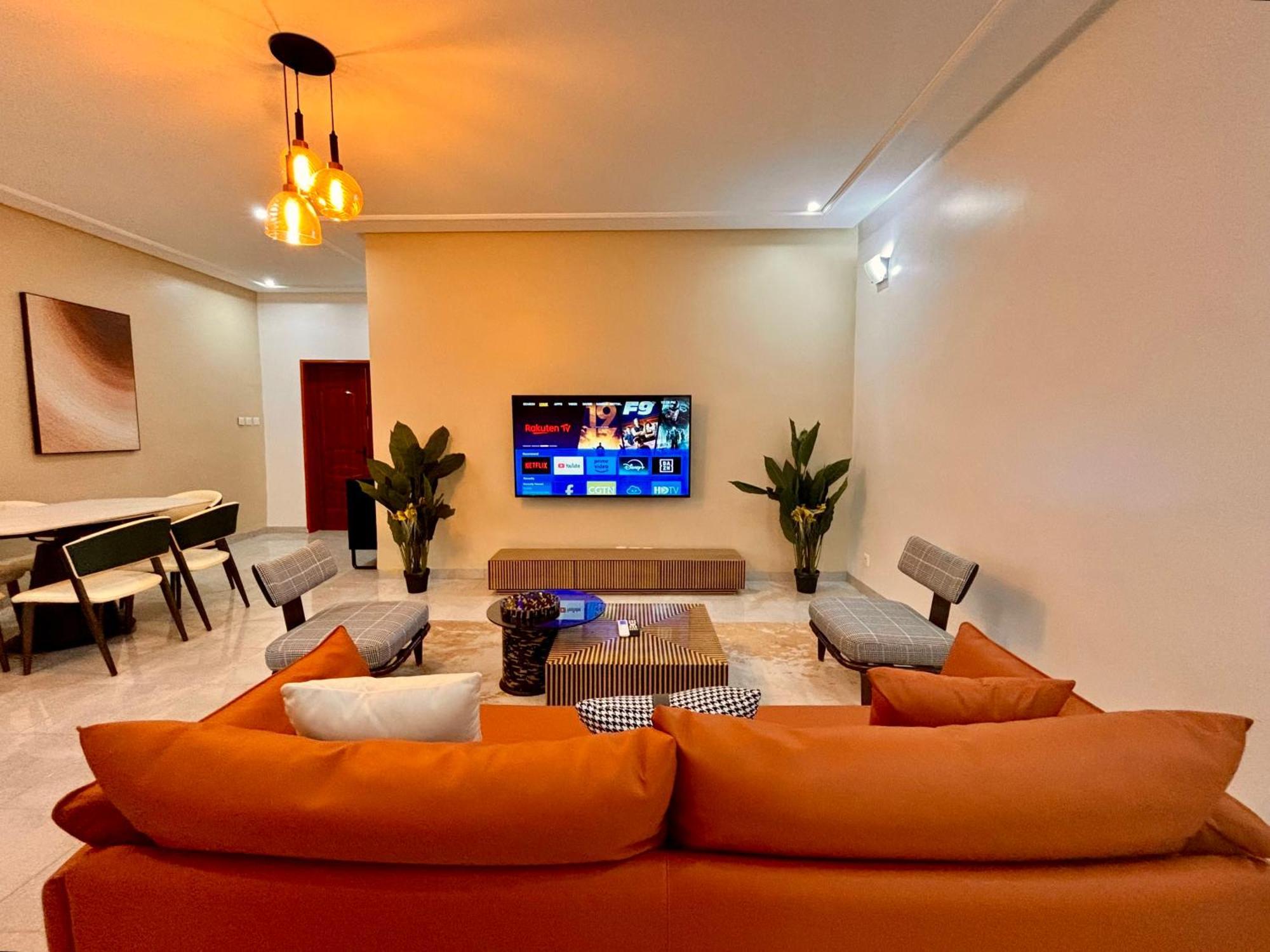 דקר Lighthouse Signature Suites מראה חיצוני תמונה
